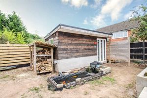 Photo 26- click for photo gallery